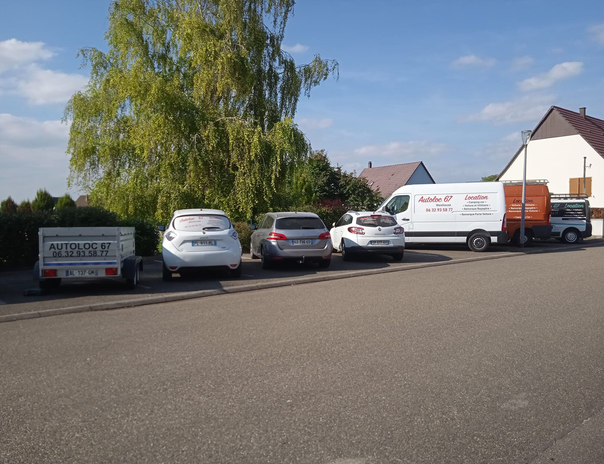 PHOTO VEHICULES 1 2000X1536 | AutoLoc 67 Votre prestataire de location de véhicules à Westhouse près d’Erstein Strasbourg